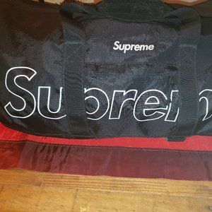 Supreme  OS  3M Reflective Duffle Bag